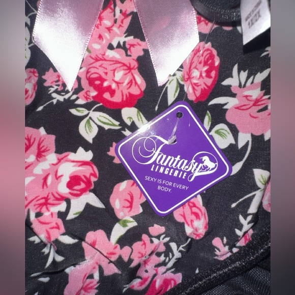 NWT Fantasy Lingerie PLUS 1X 2X SET BRALETTE /HIGH WAIST BRIEFS/GARTERS FLORAL - Picture 6 of 7